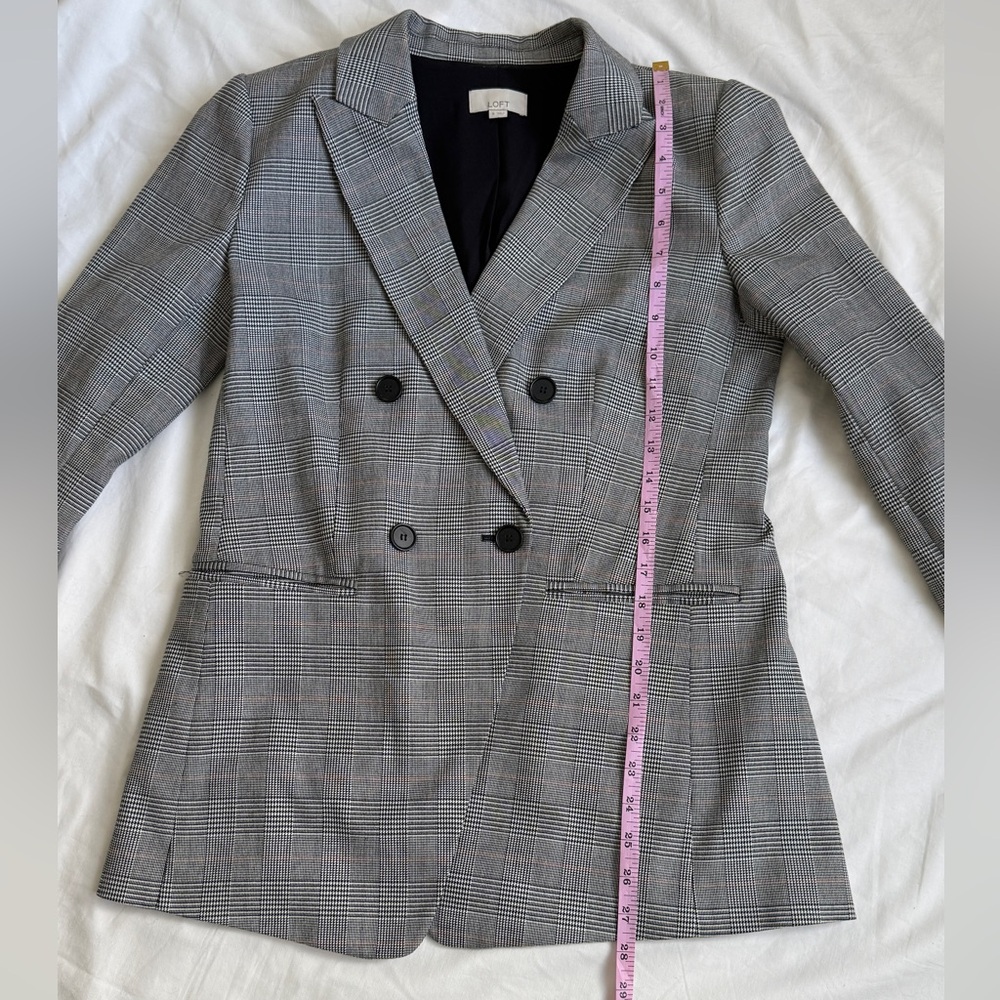 Black and white plaid blazer by LOFT size 6 - Picture 7 of 8